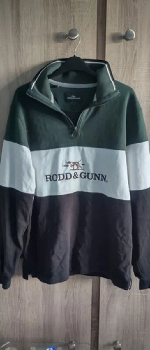 Rodd and Gunn sweatshirt like new worn once - Image 2