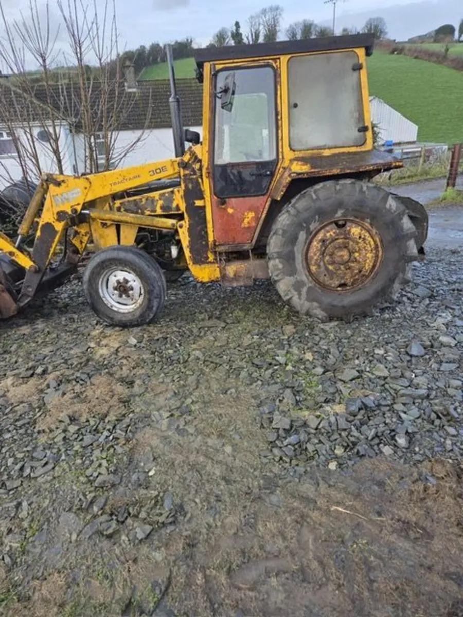 Massey F 30 Loader - Image 3