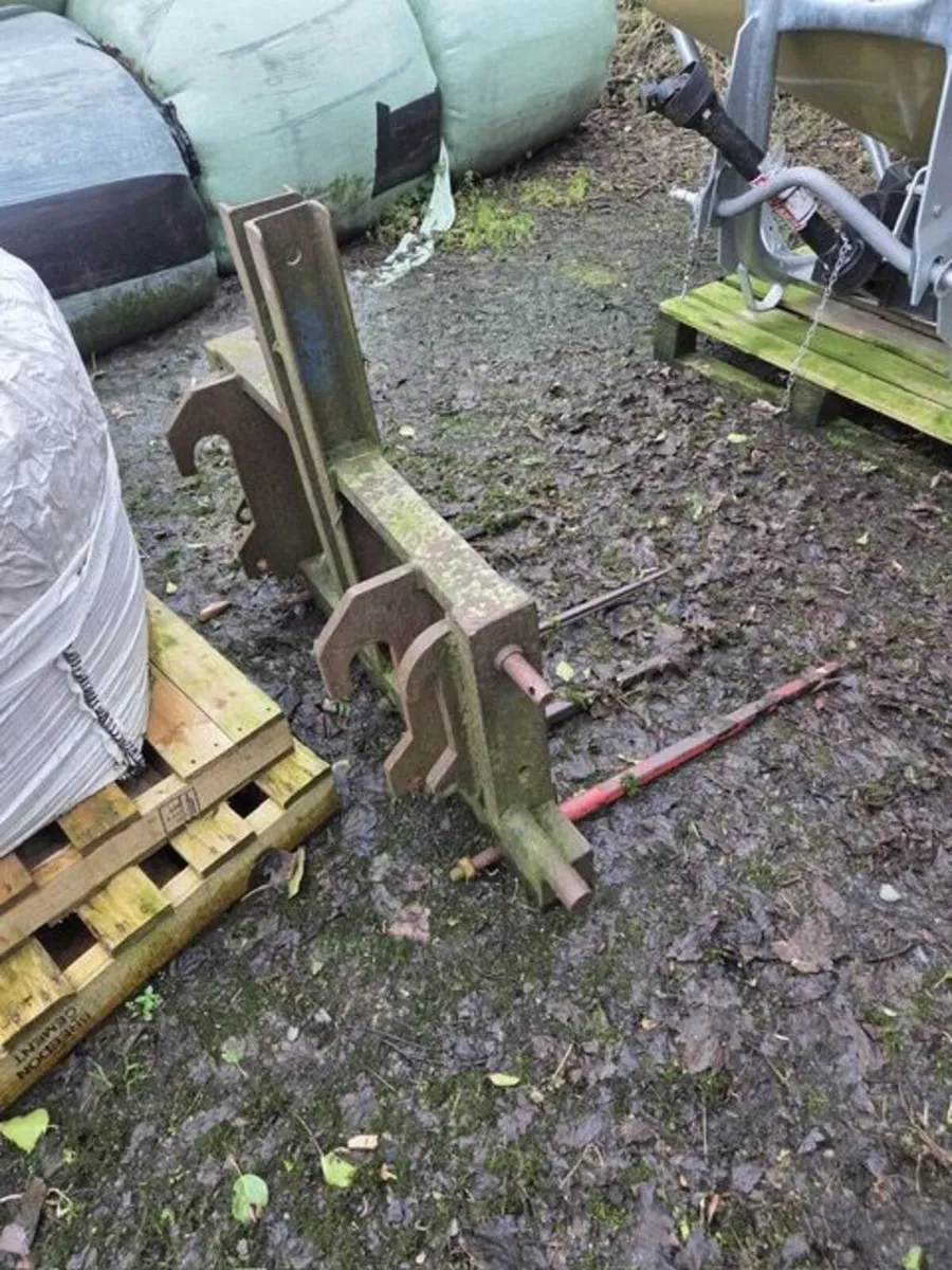 Massey F 30 Loader - Image 4