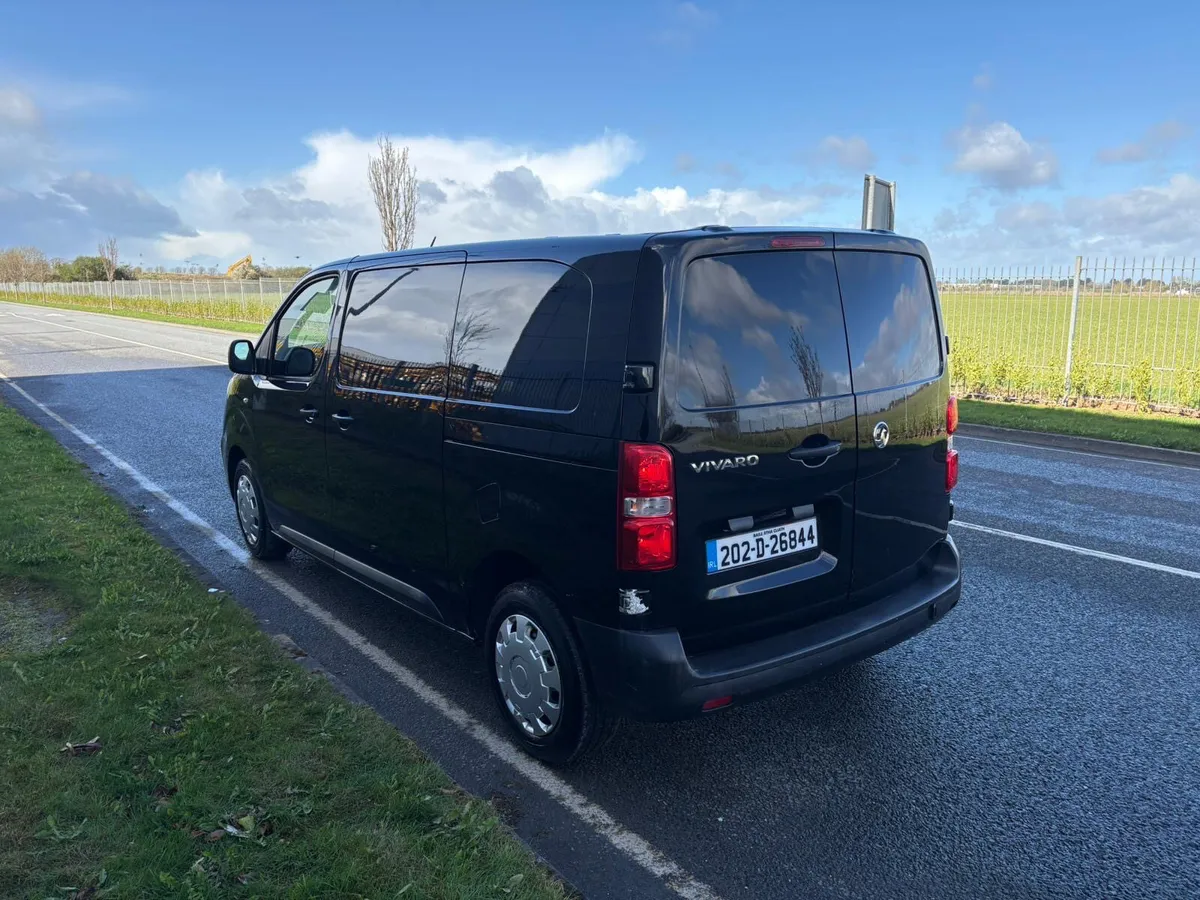 Vauxhall Vivaro 2020 1 OWNER - Image 4