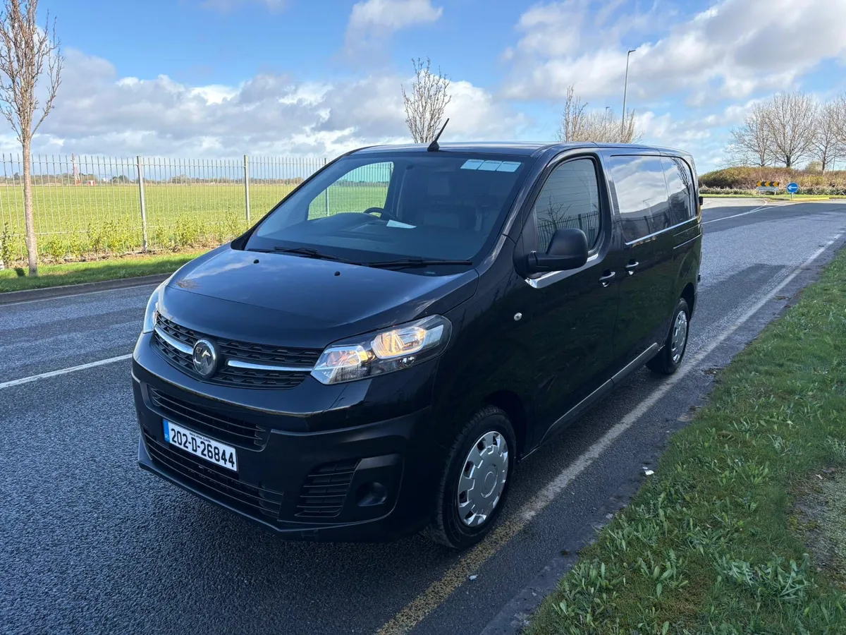 Vauxhall Vivaro 2020 1 OWNER - Image 3