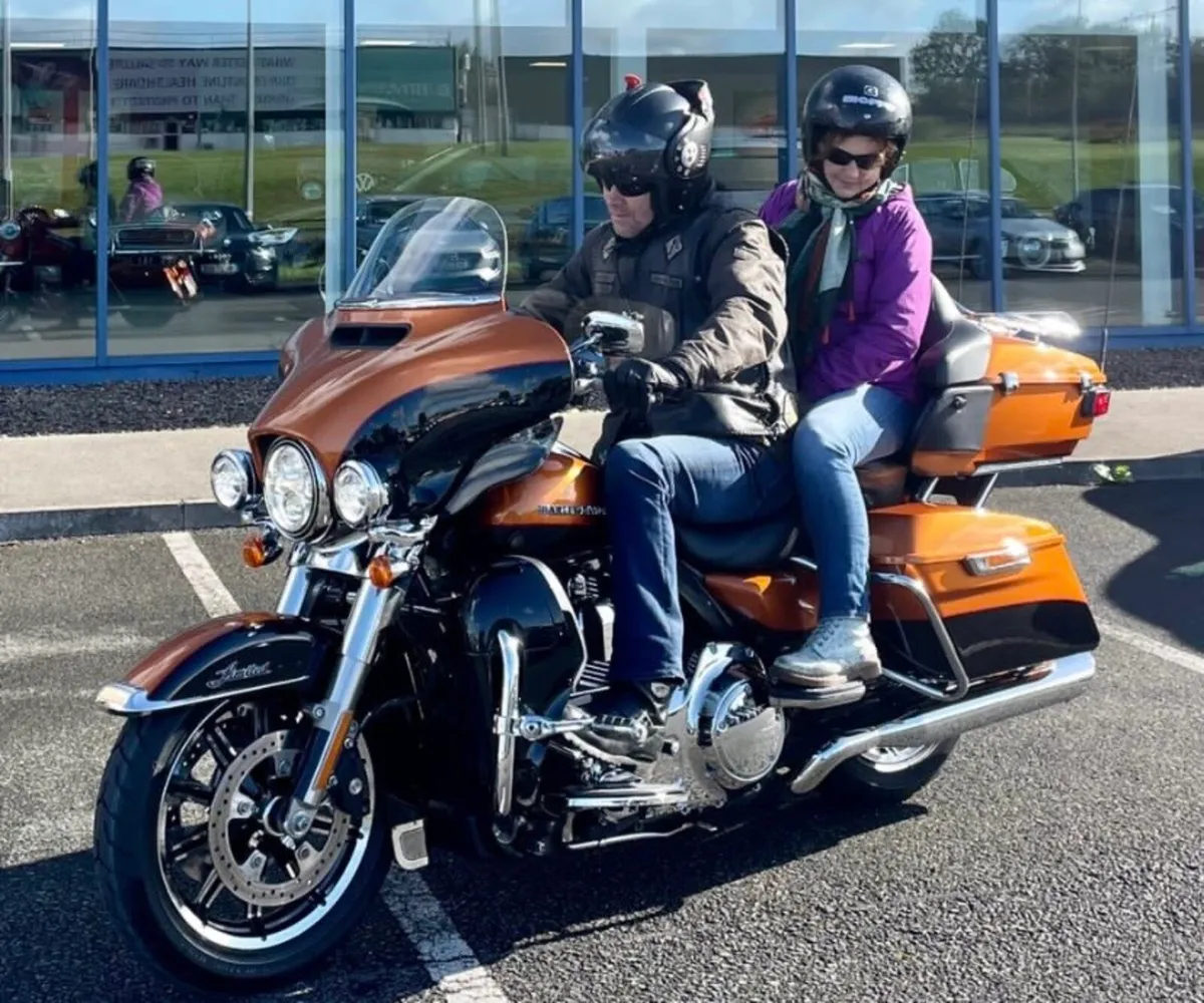 Motorcycle - Image 4