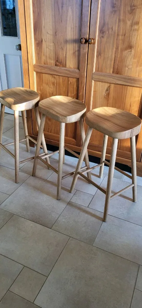 Kitchen/Counter Stools x 3 - Image 1