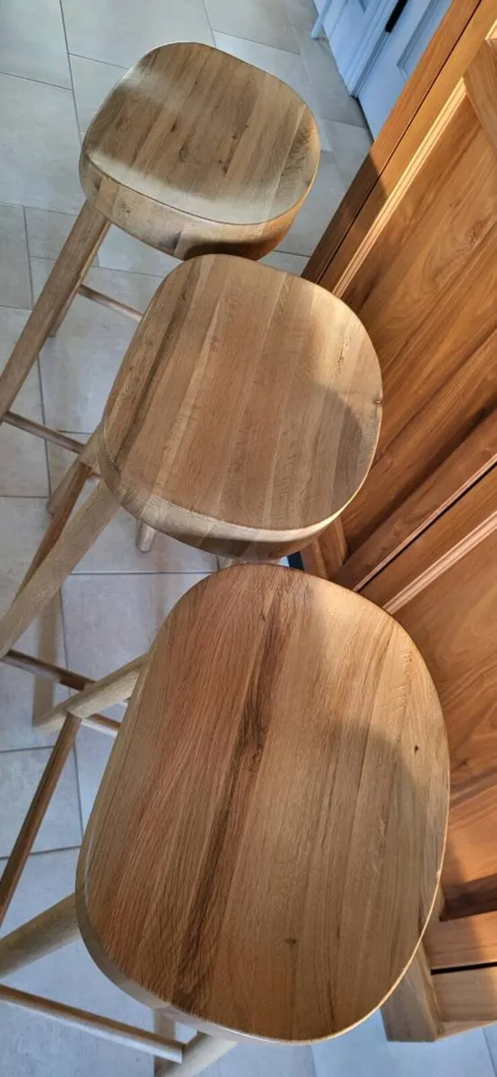 Kitchen/Counter Stools x 3 - Image 2