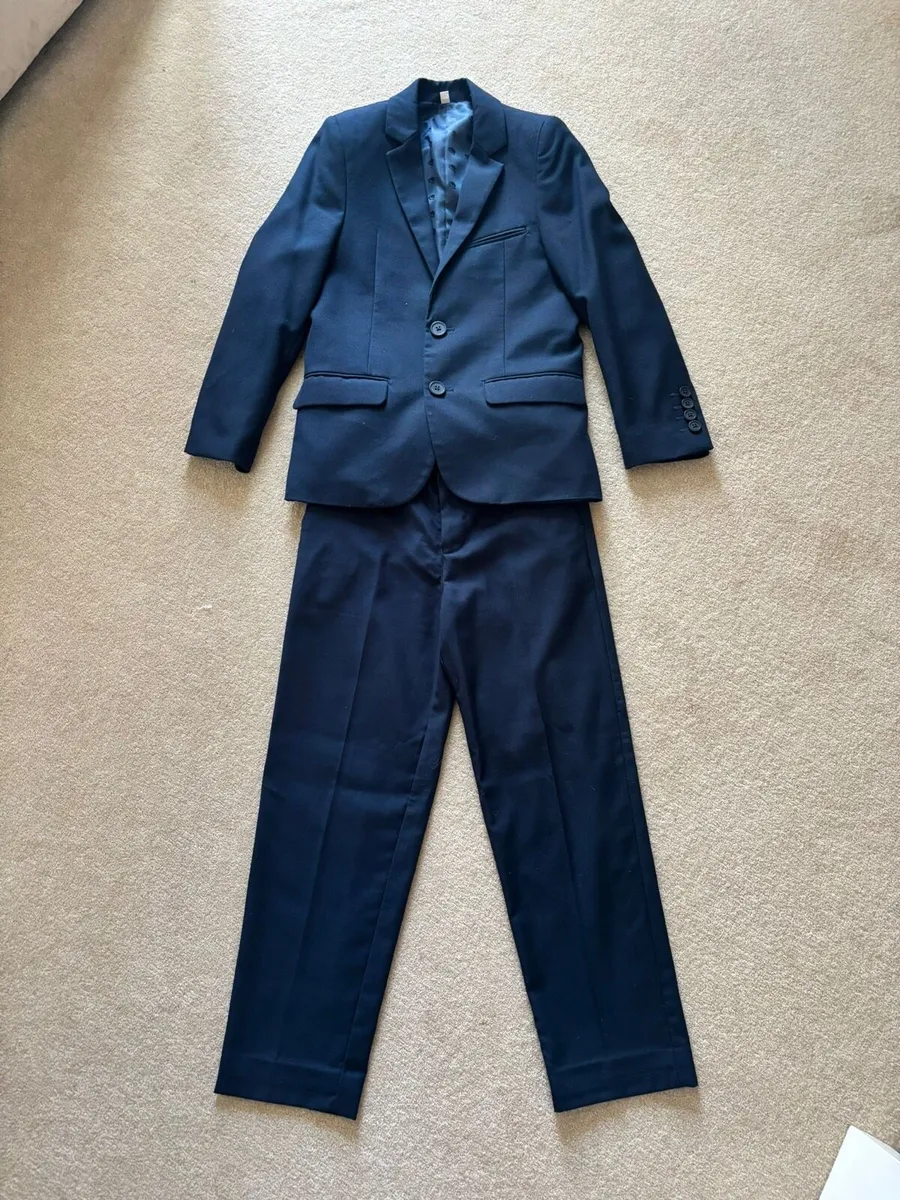 Communion suit - navy age 8-9 - Image 1