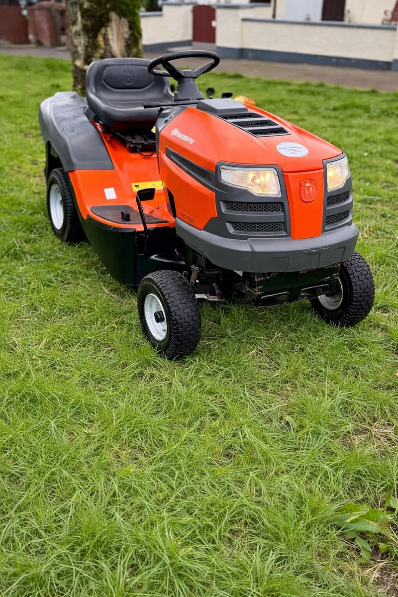Husqvarna ride on mower - Image 2