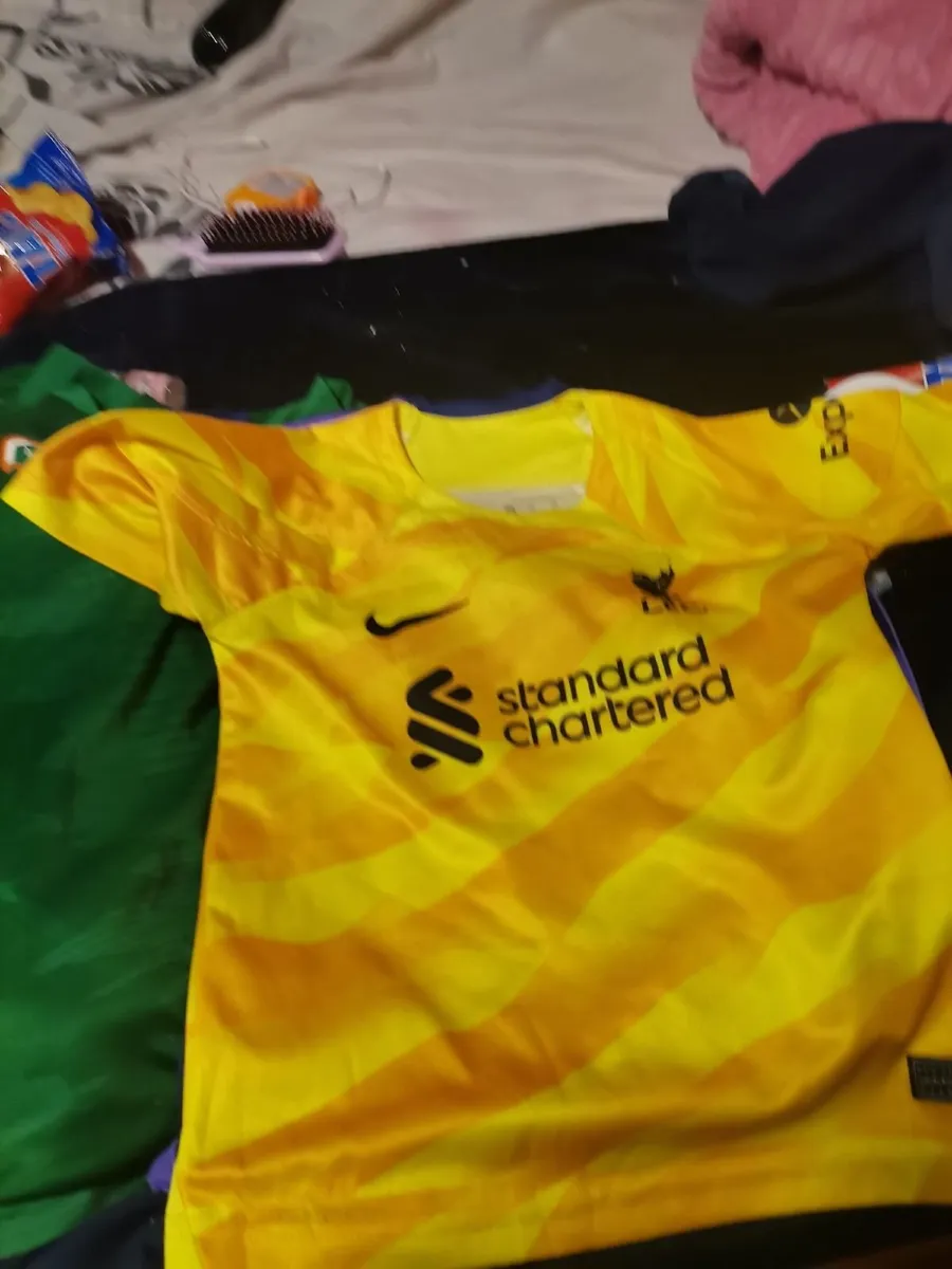 Liverpool Jersy - Image 1