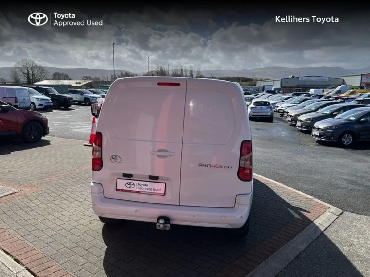 Toyota Proace City CITY 1.5 GX SWB 1000KG - Image 4