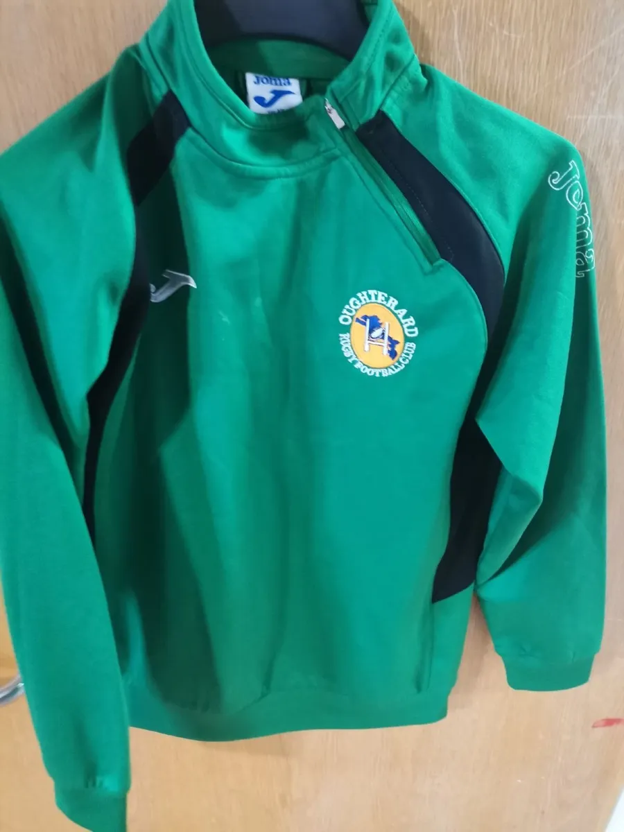 sports wear - Image 1