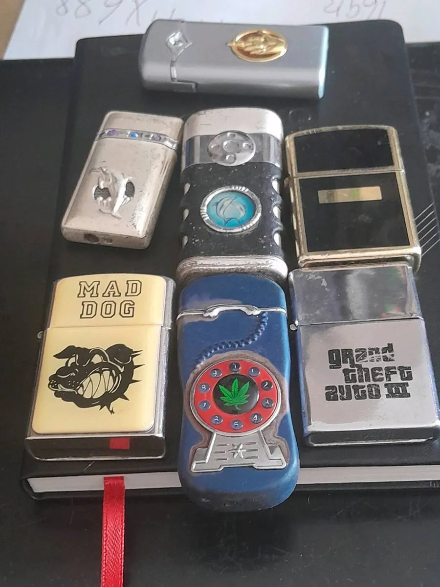Vintage lighters - Image 1