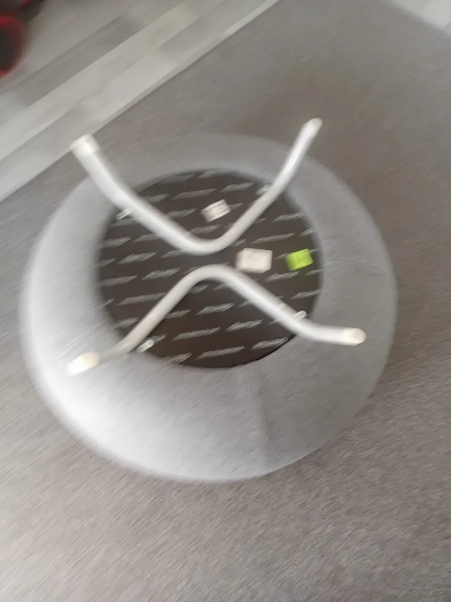Pouffe - Image 2