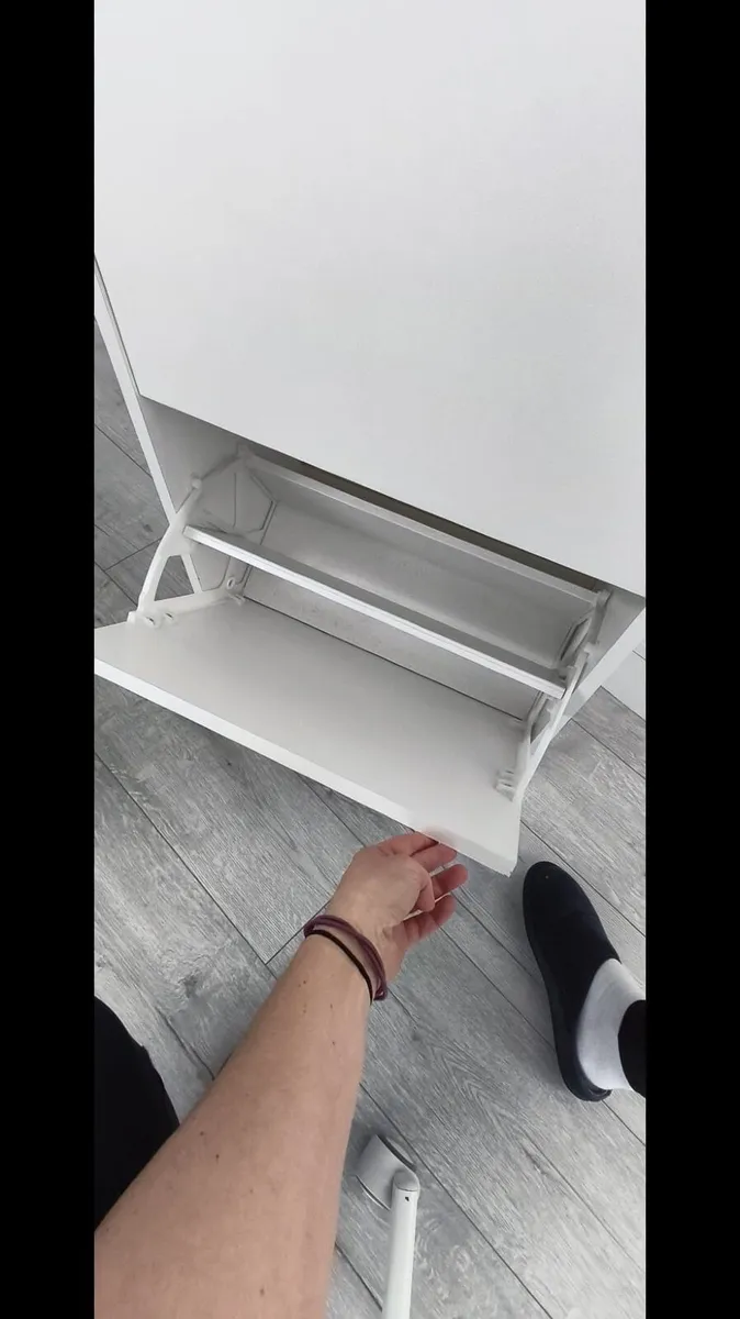 Shoe cabinet and small kallax with doors - Image 4