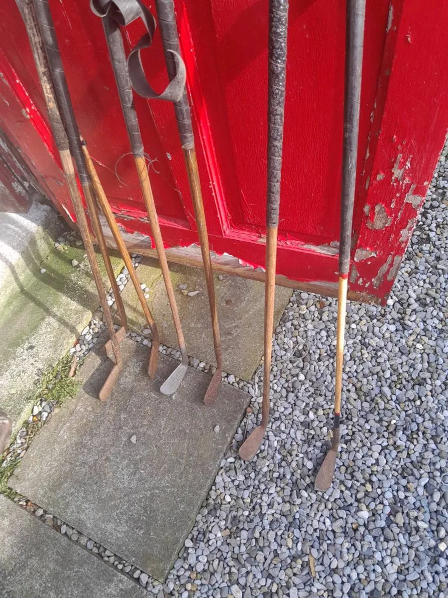 Vintage golf clubs - Image 4