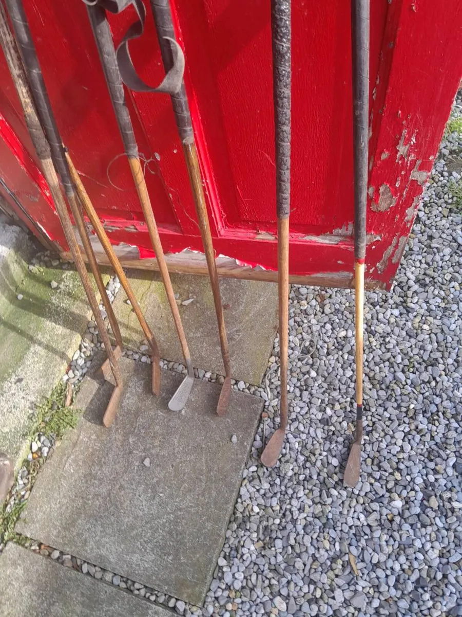 Vintage golf clubs - Image 3