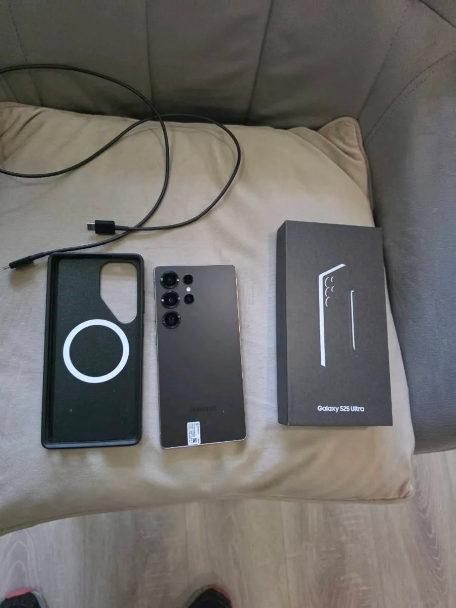 For sale Samsung Galaxy S25 Ultra - Image 2