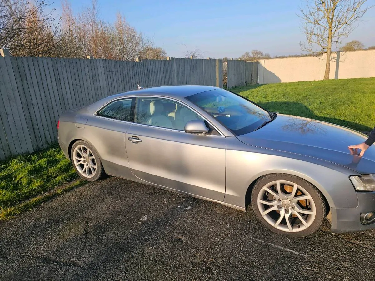 Audi A5 2.7 246000 Km - Image 2