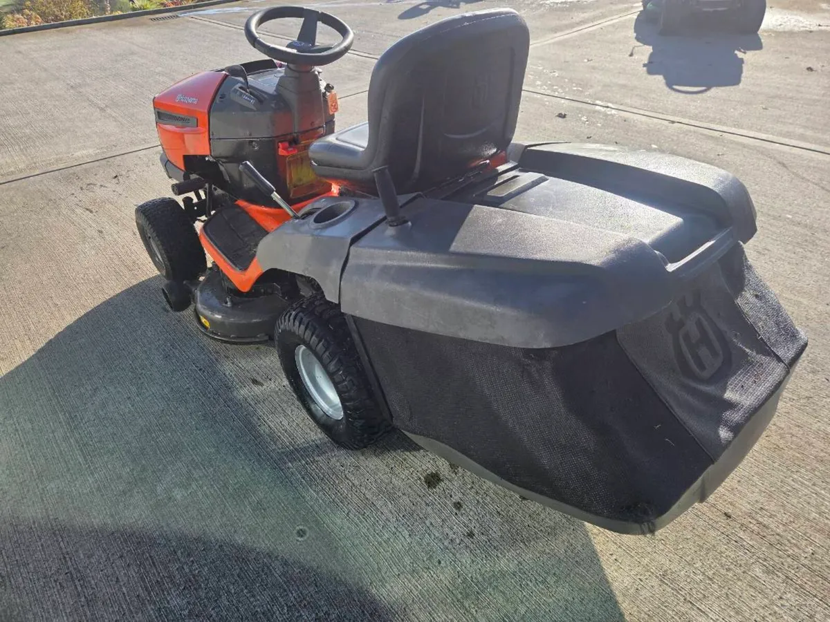 Husquvana lawnmower for sale - Image 3