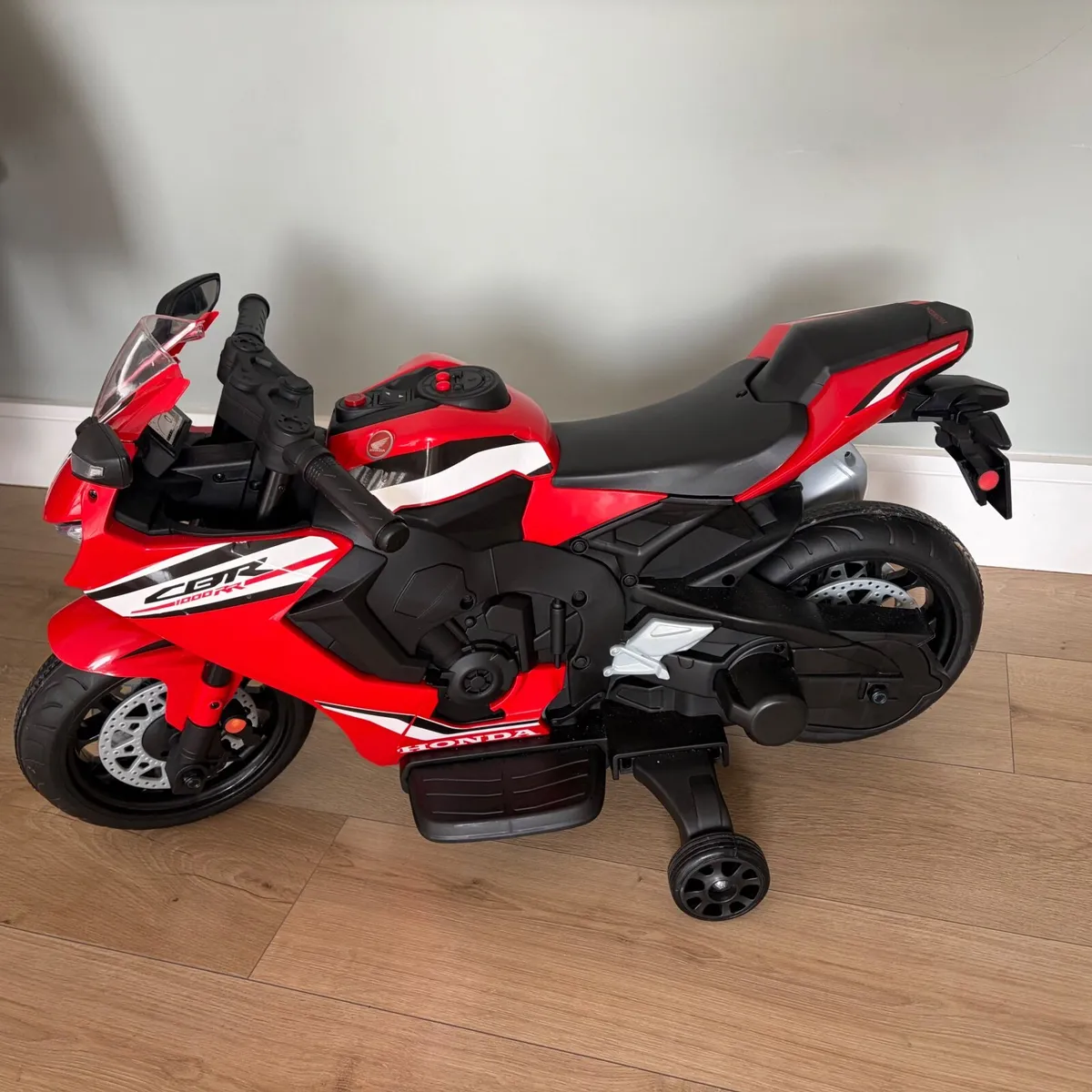 Electric motorbike - Honda CBR Motorcycle 6V Elect - Image 3