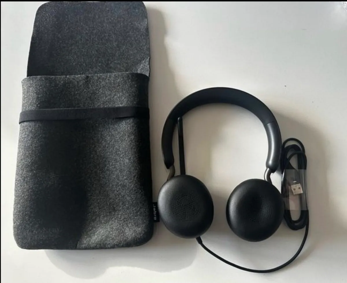 Jabra Evolve2 40 Headset - Image 4