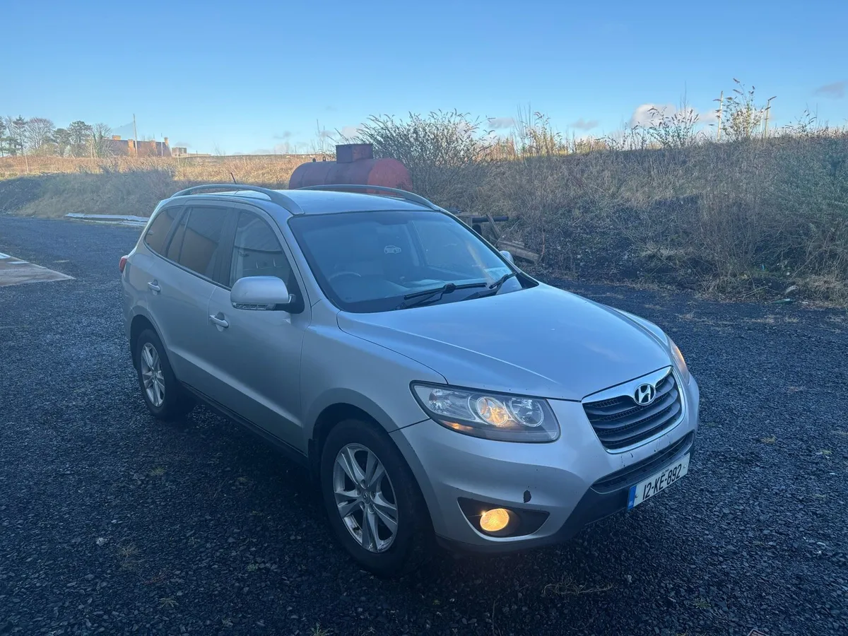 2012 Hyundai Santa Fe 2.2 Automatic - Image 1