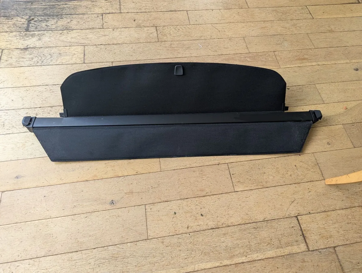 Citroën C4 Grand Picasso Retractable Load Cover