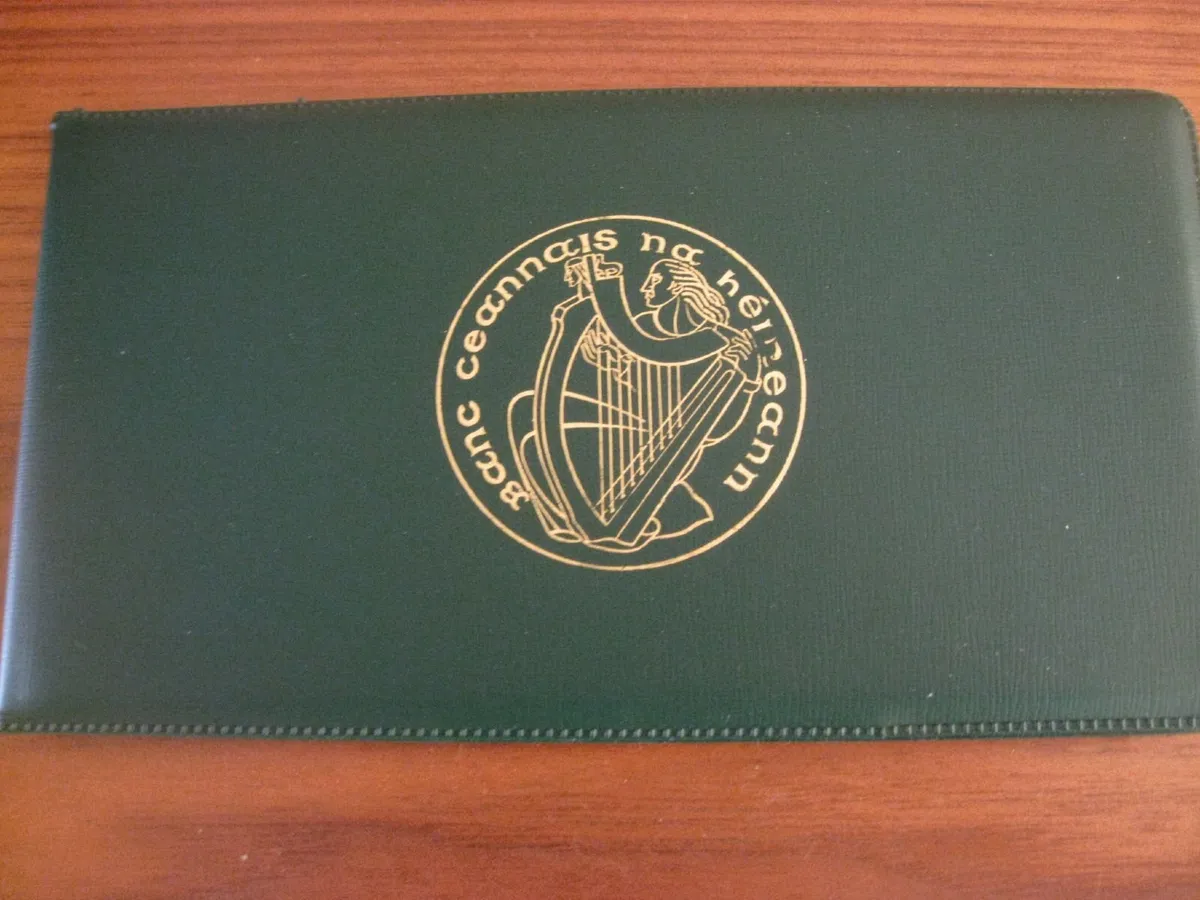 Banc Ceannais na hEireann Coin Set - Image 4