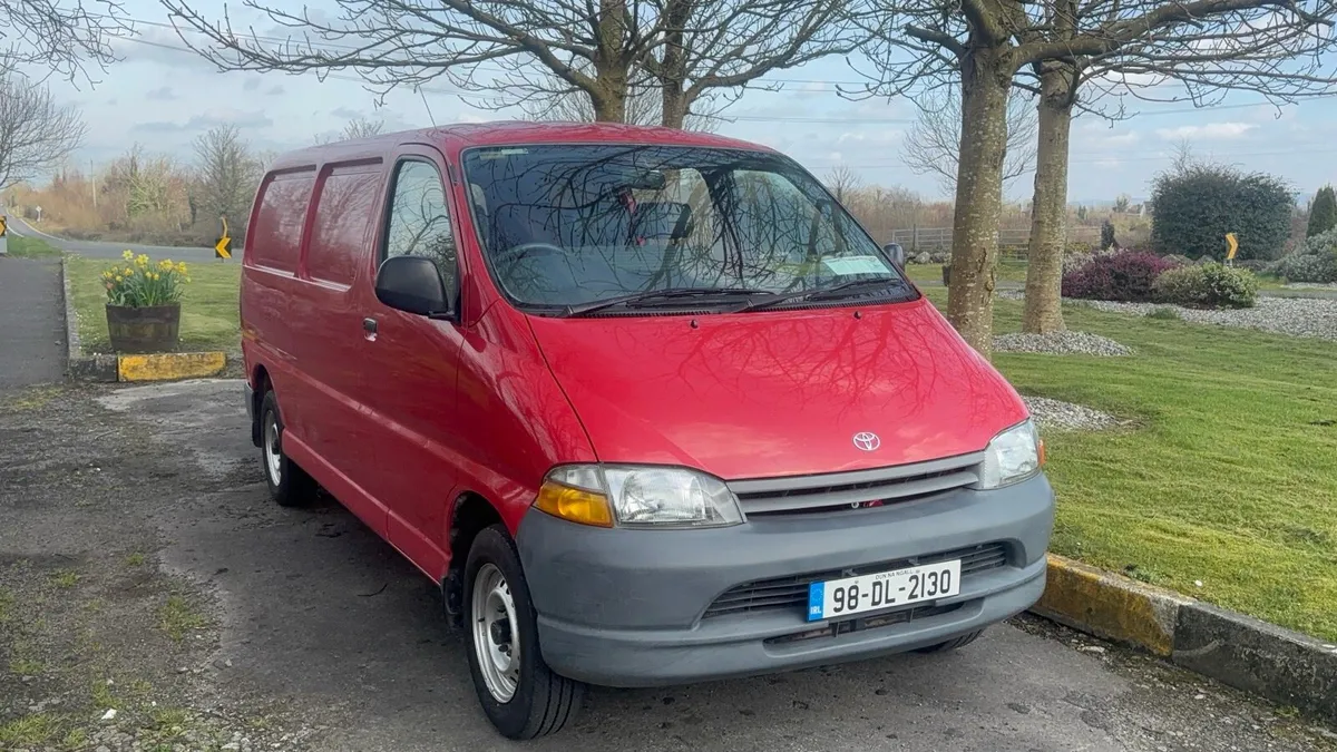 1998 Toyota Hiace 2.4 Diesel - Image 1