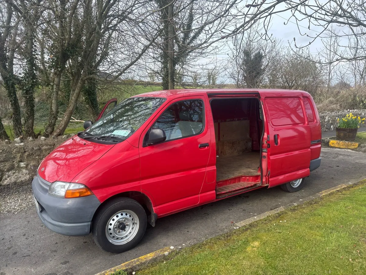 1998 Toyota Hiace 2.4 Diesel - Image 3