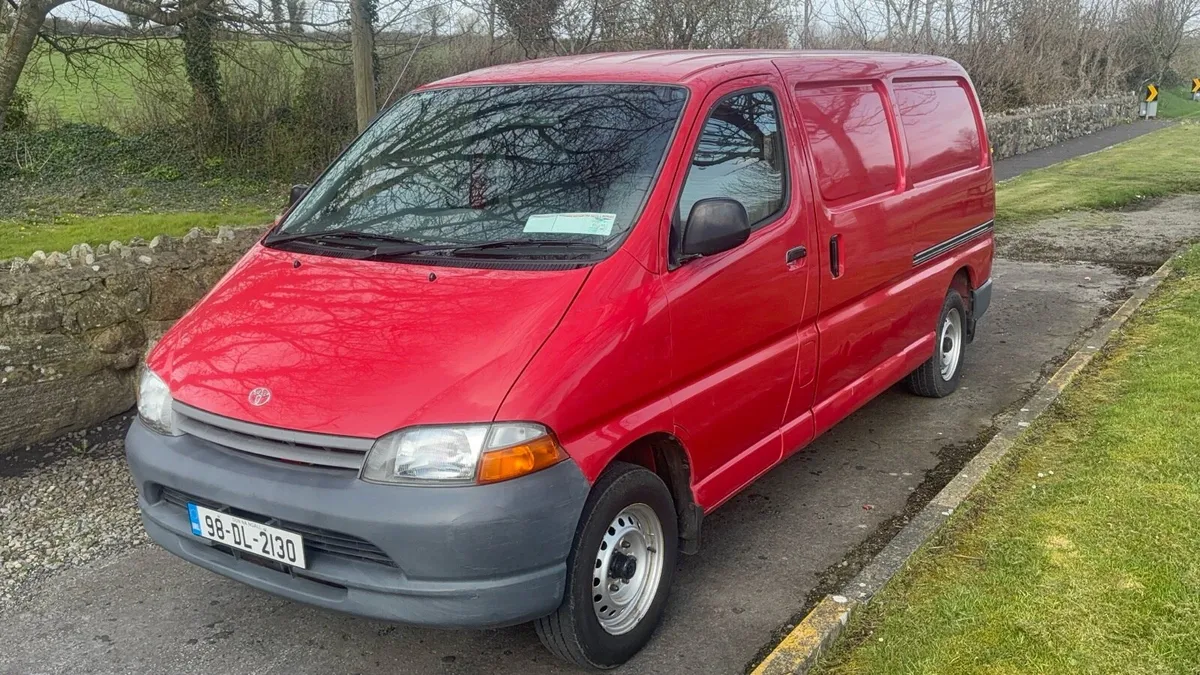 1998 Toyota Hiace 2.4 Diesel - Image 2