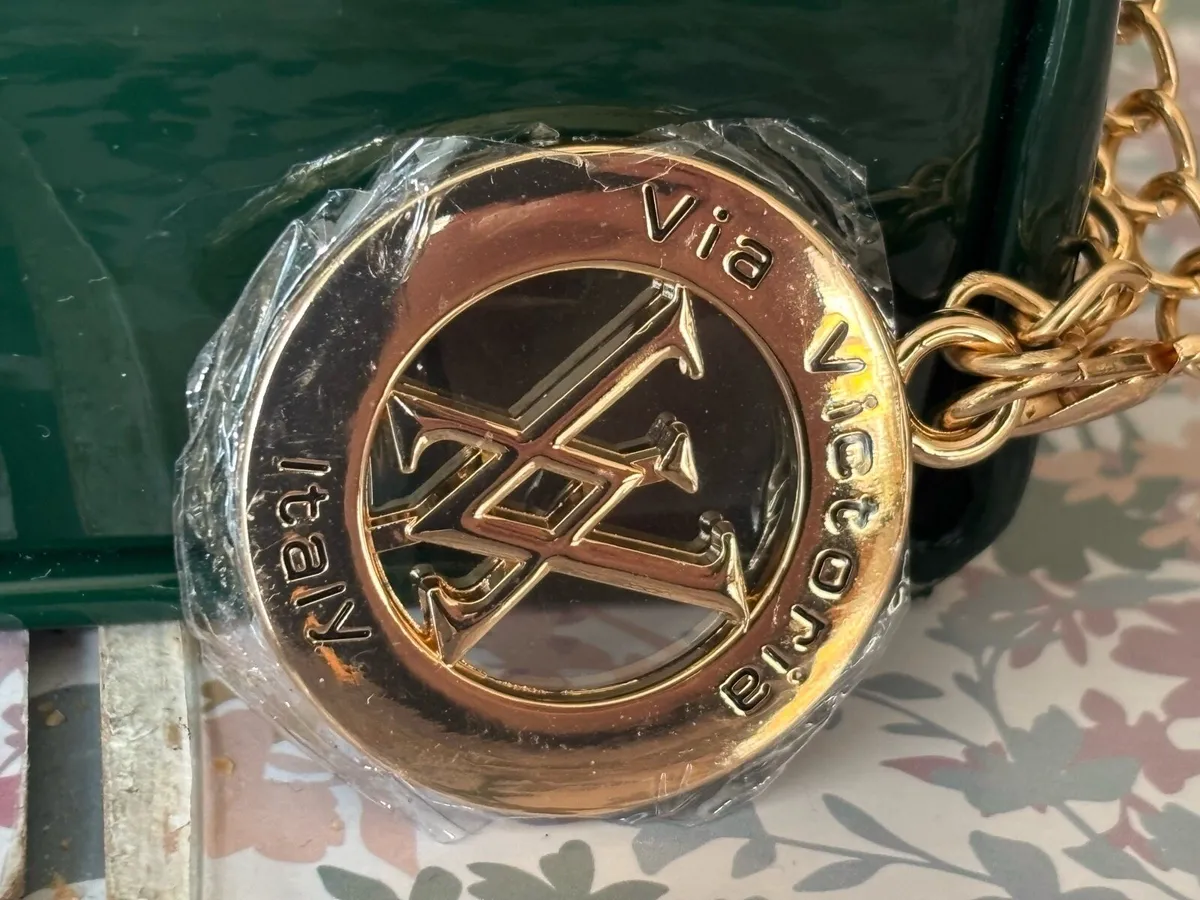 Via Victoria Green handbag - Image 2