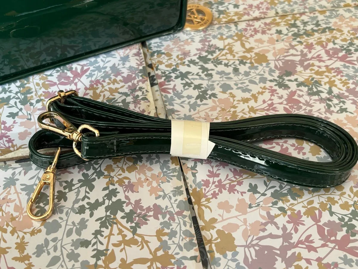 Via Victoria Green handbag - Image 4