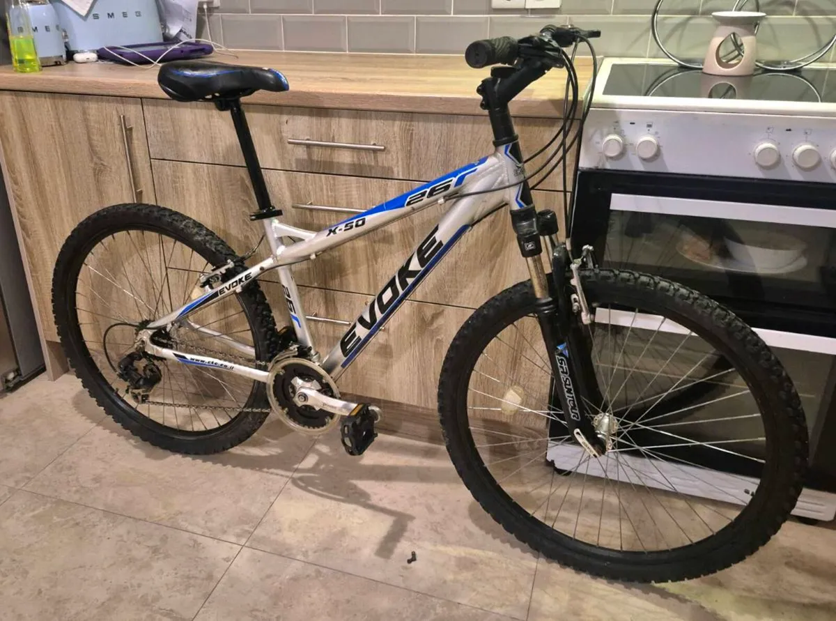 ADULTS APOLLO EVOKE X-50 BIKE FRAME 18 INCH ALLOY - Image 1