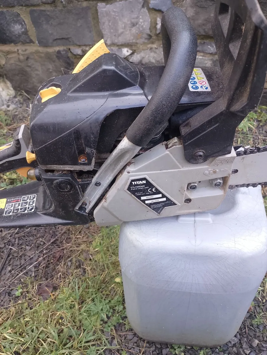 Titan Chainsaw 50cc - Image 4