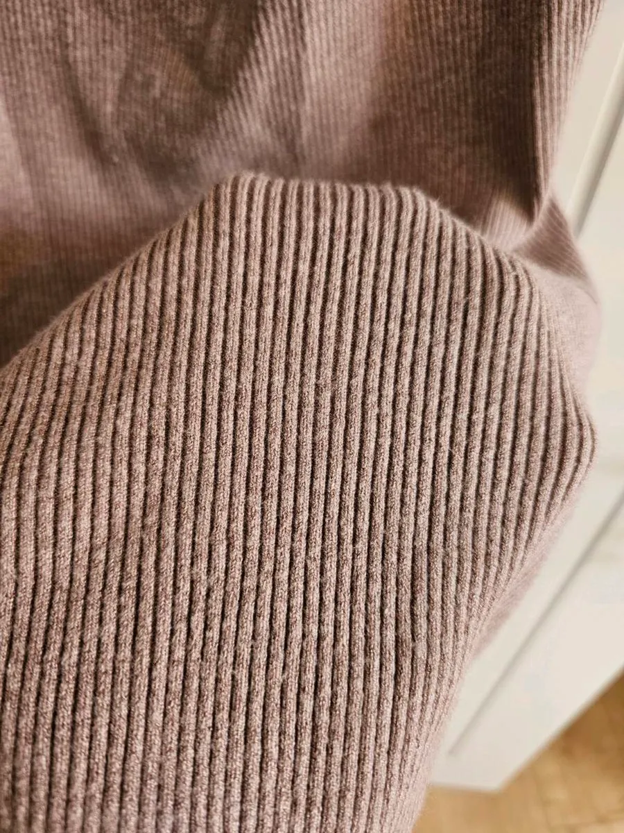 Pregnancy dress - Image 3