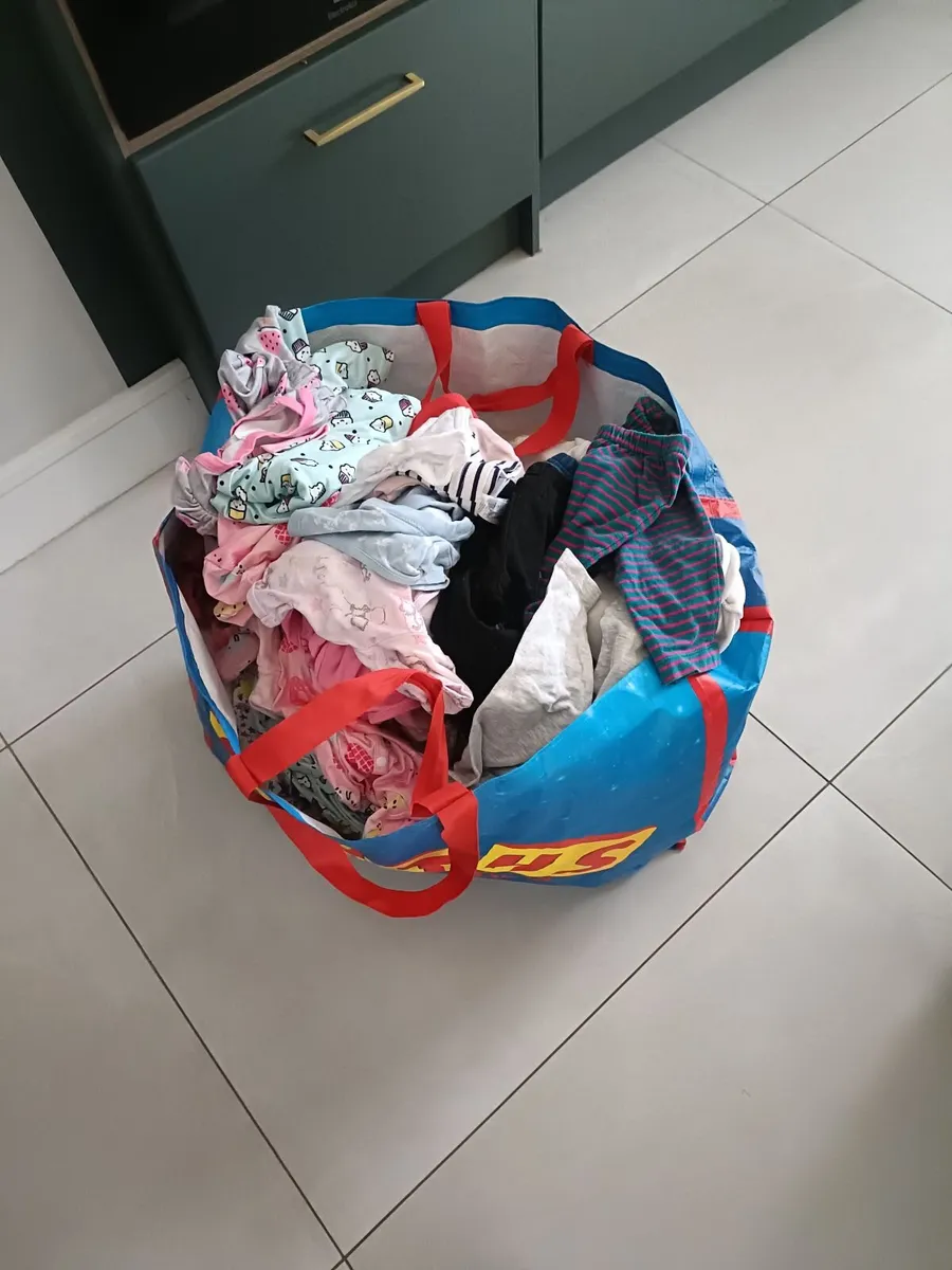 Baby clothes - Image 1