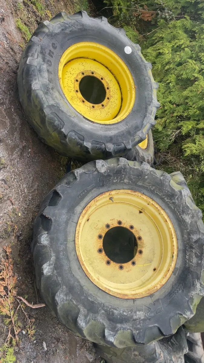 John Deere rims - Image 1