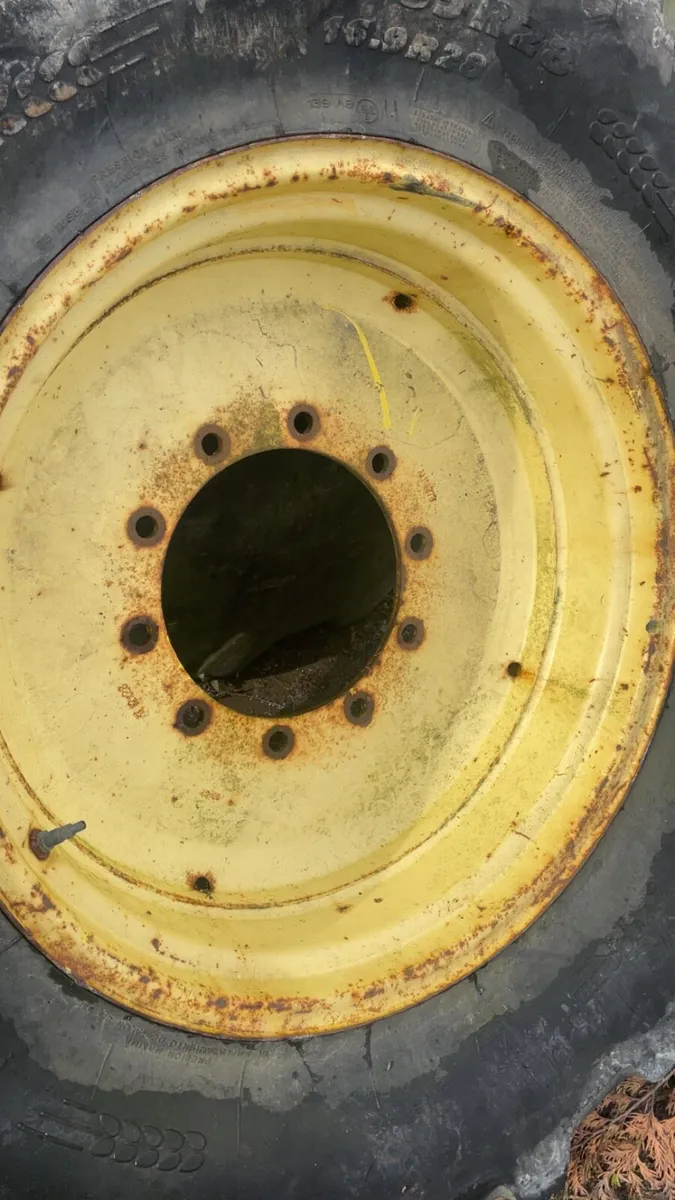 John Deere rims - Image 2