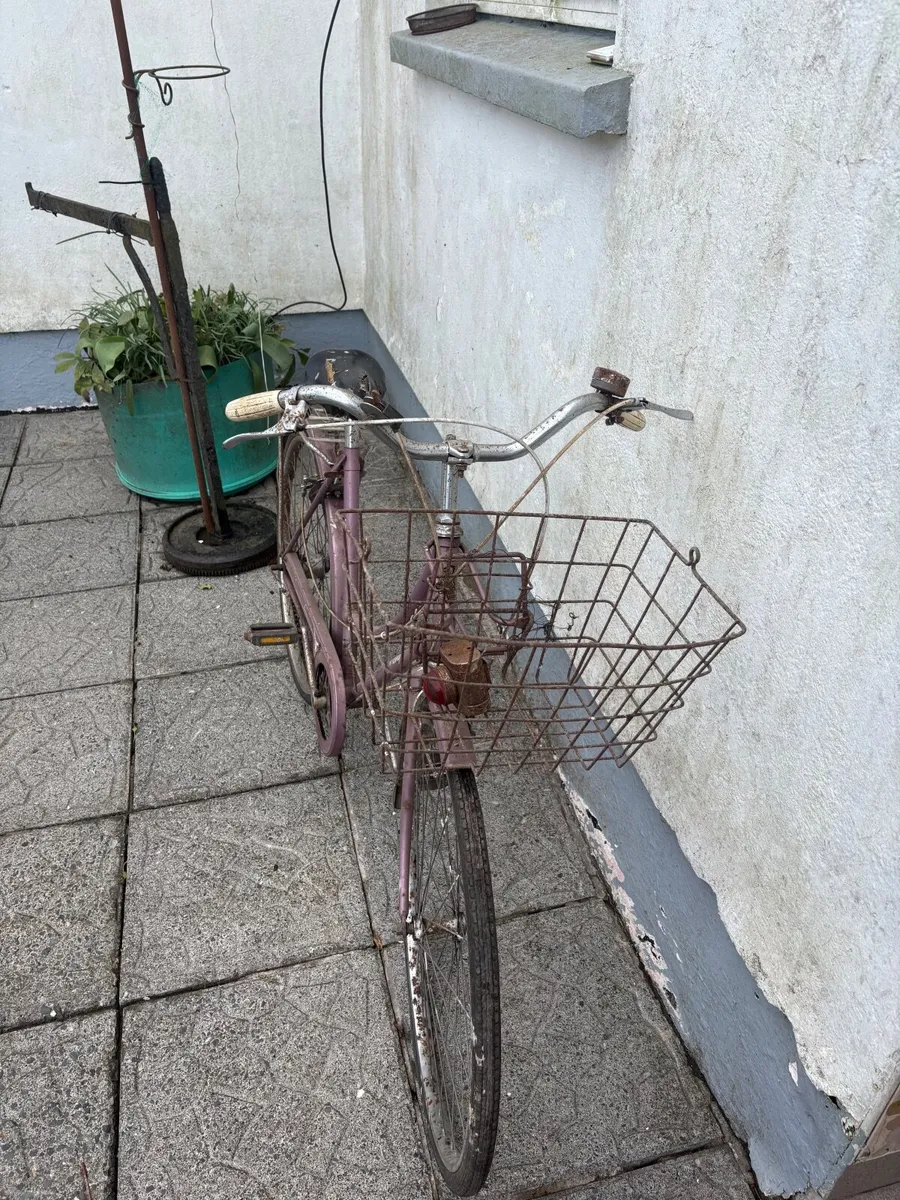 Vintage Bike - Image 2