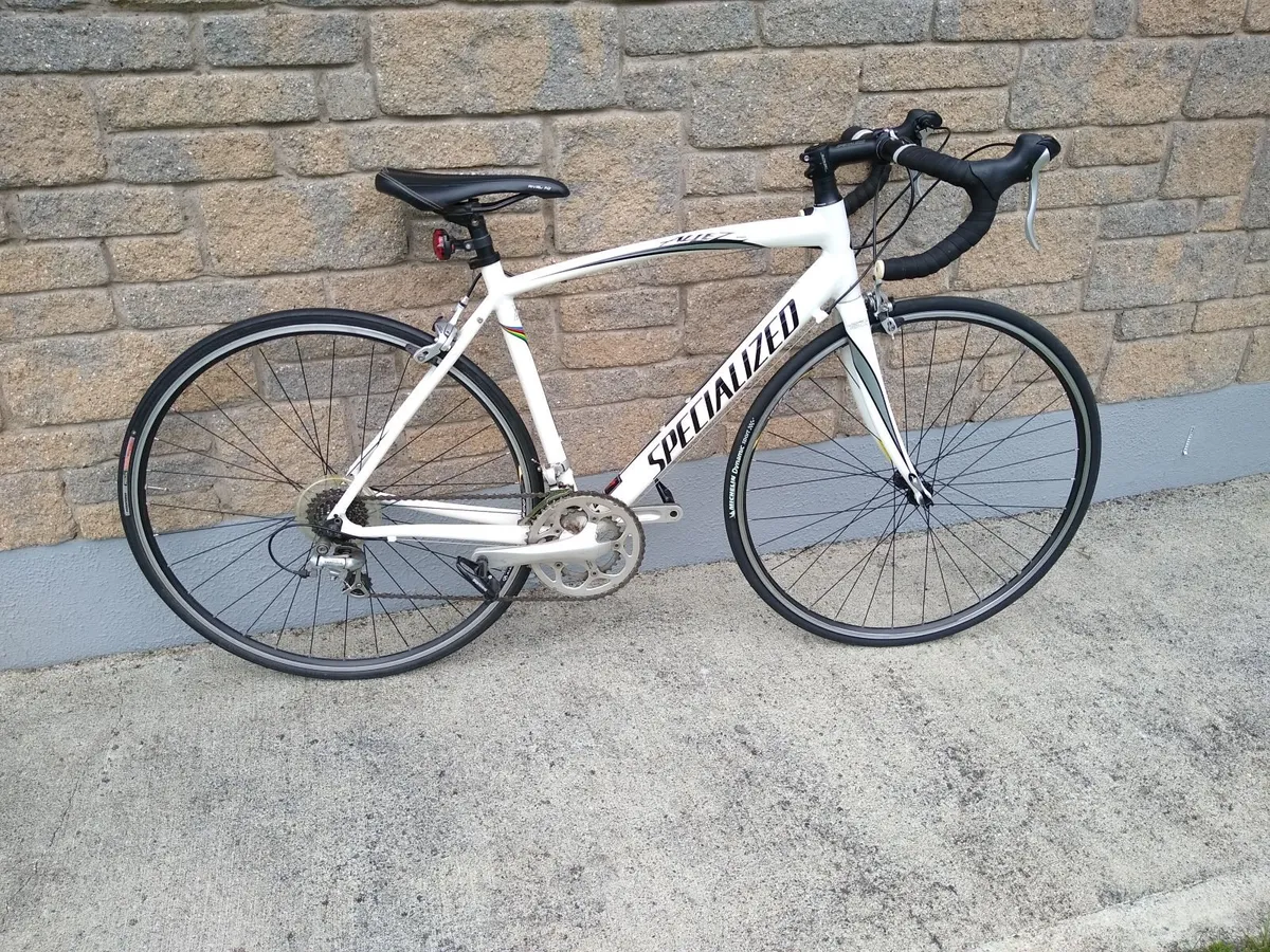 Specialized Allez Sport Bike - Image 1