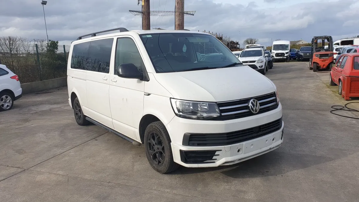*For parts* Vw Caravelle 2.0 dsl 5 speed (2019) - Image 1