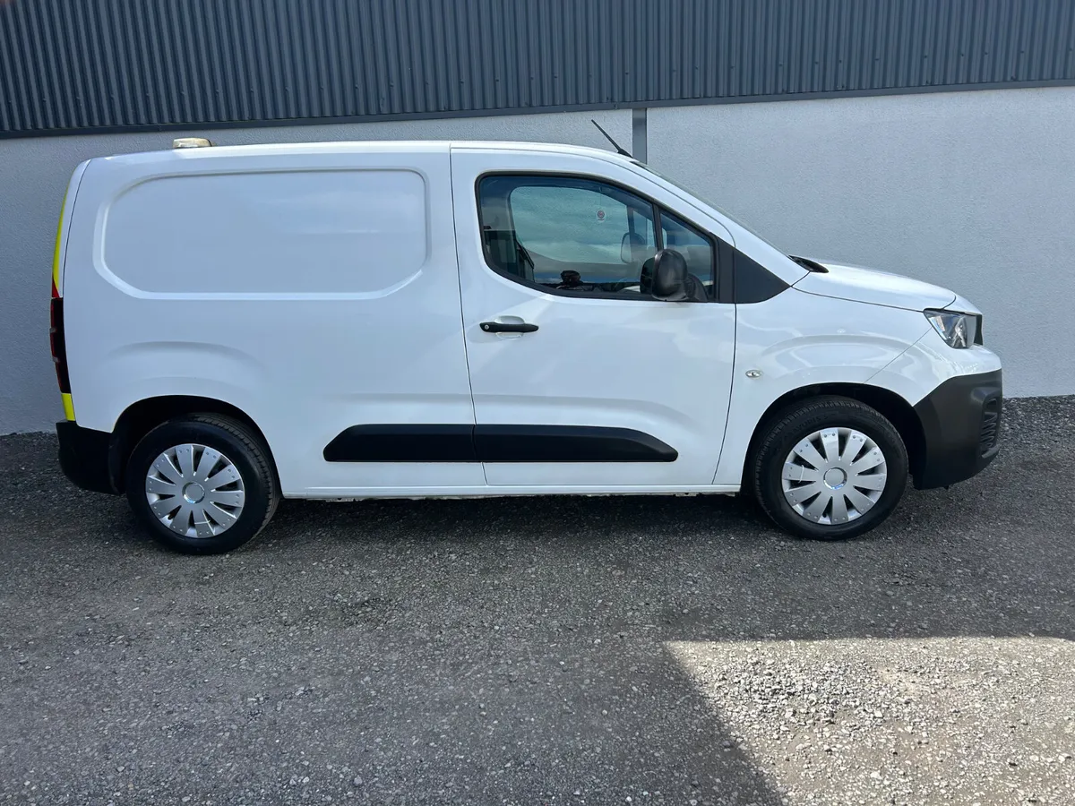 2020 Peugeot Partner 130km - Image 3