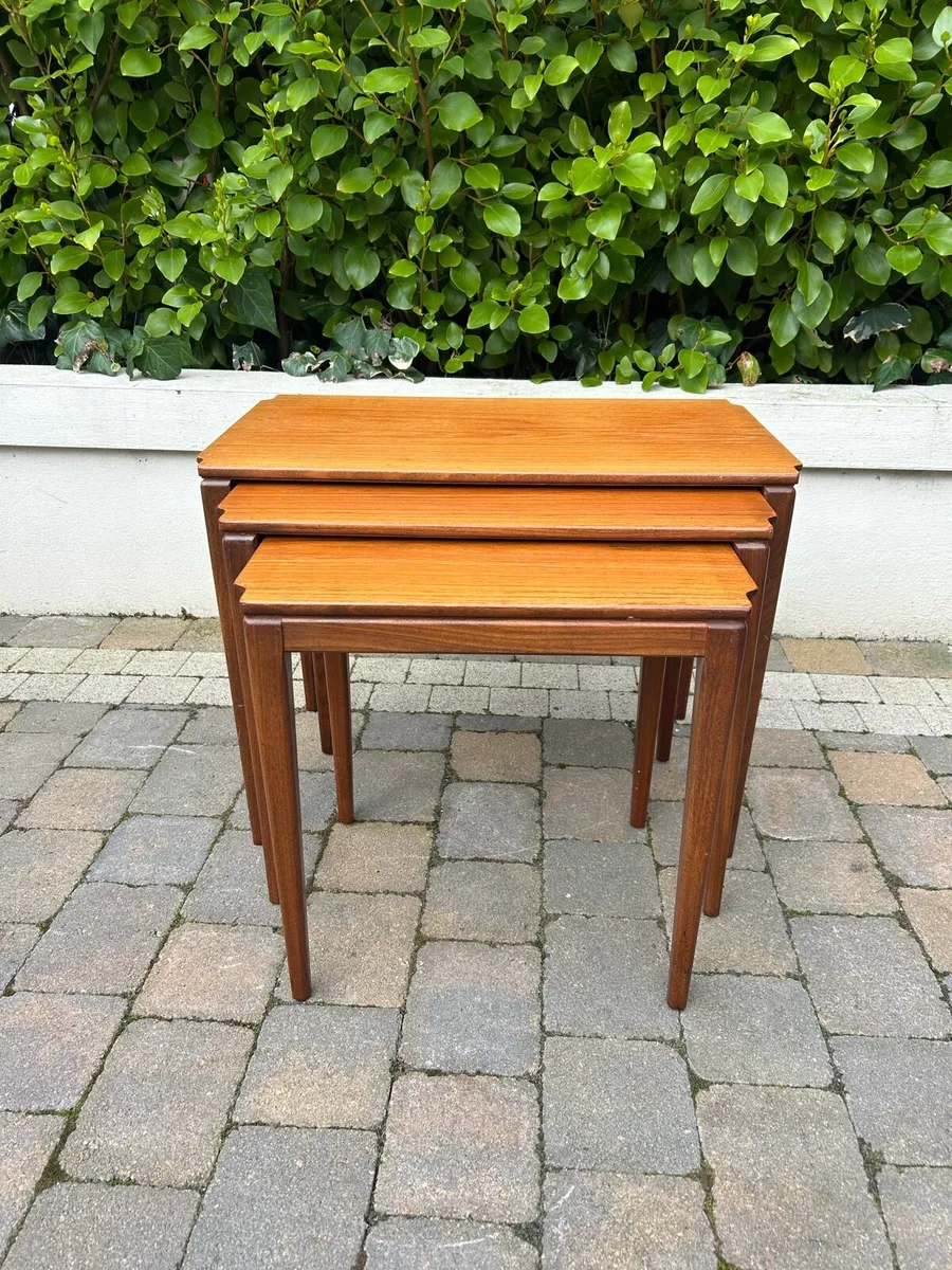 Mid century Richard Hornby teak trio of tables - Image 3