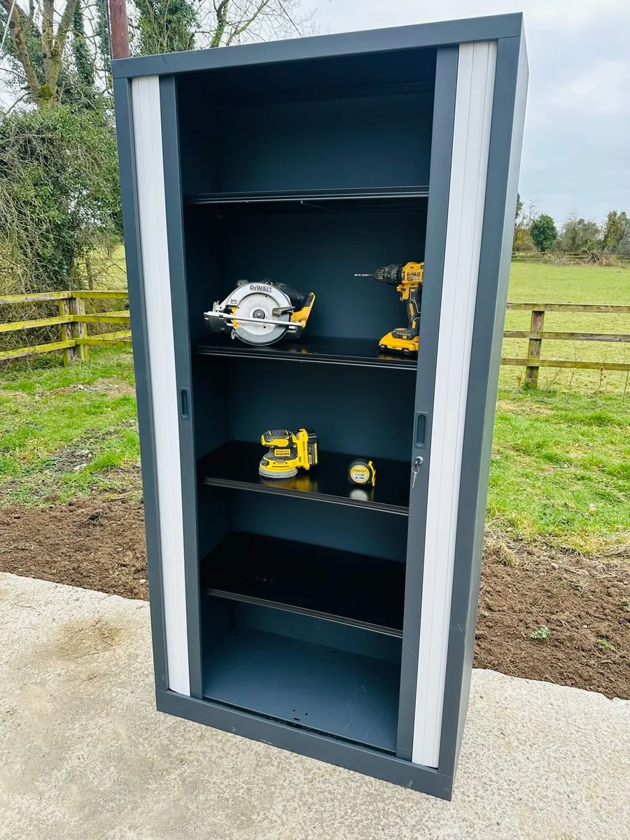 STEEL CABINET TOOLS SAFETY & STORAGE - 2 KEYS - Image 3