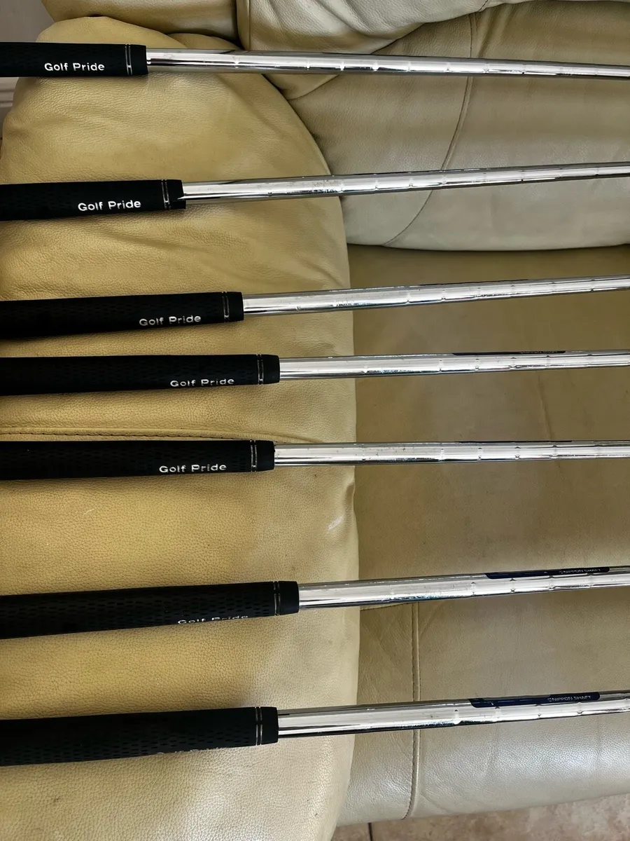 Full G400 set of Ping Irons - Image 3