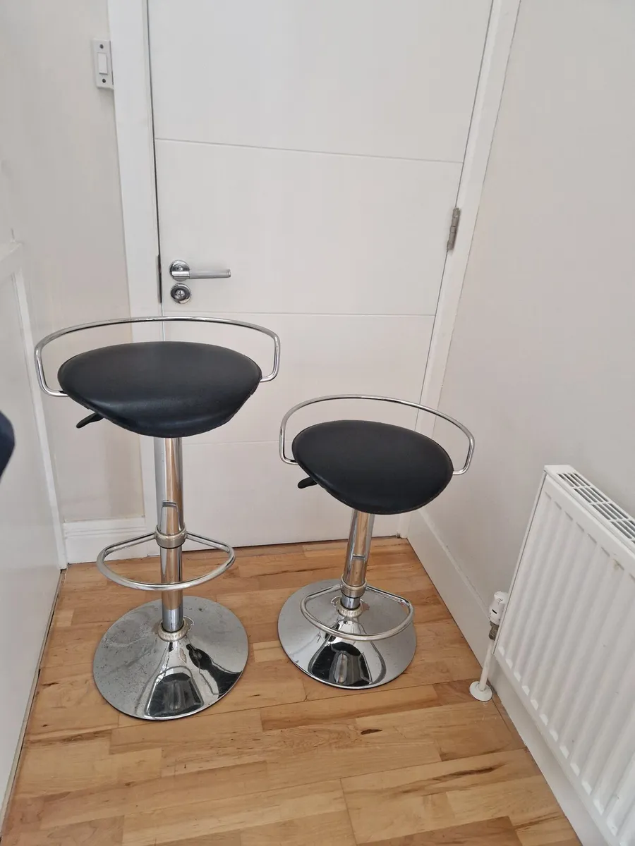 Kitchen stools - Image 4