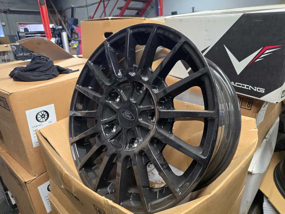 **Special** 18" Ford Transit Motion R Style