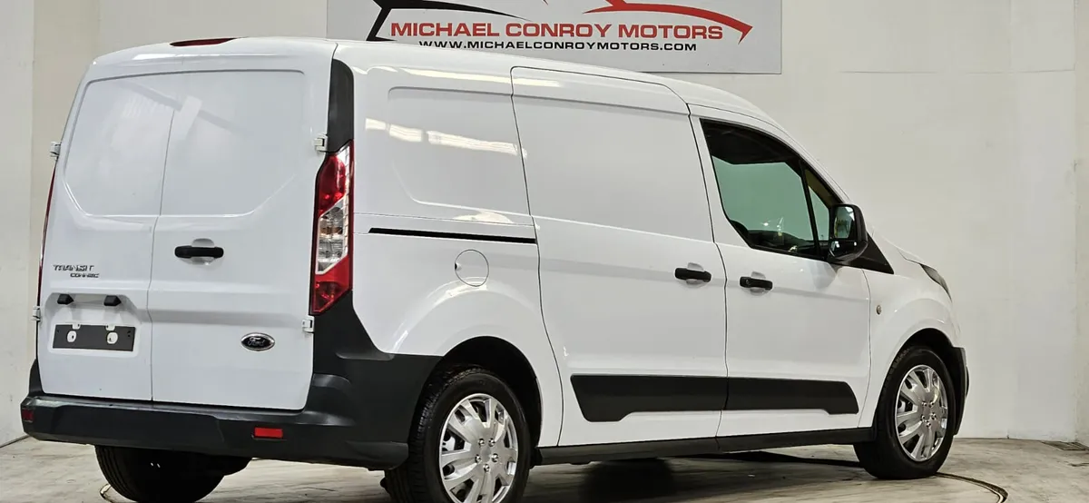 Ford Transit Connect - Image 4