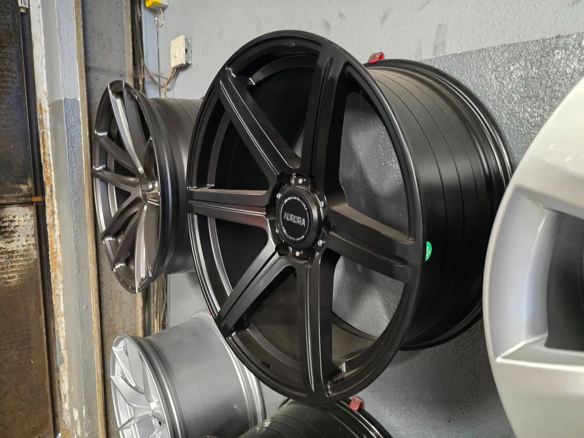 **Special** 20" Aurora AR679