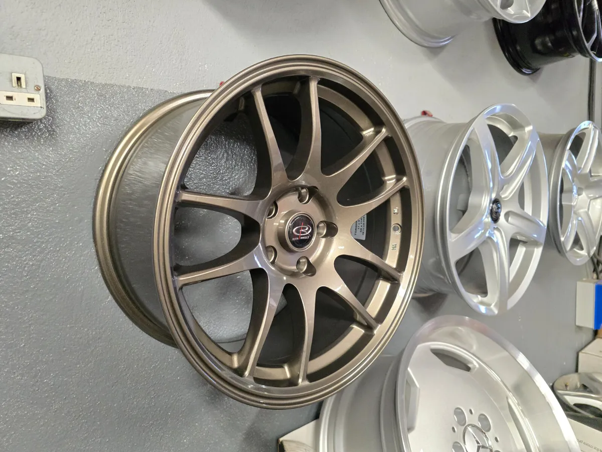 **Special** 17" ROTA Torques