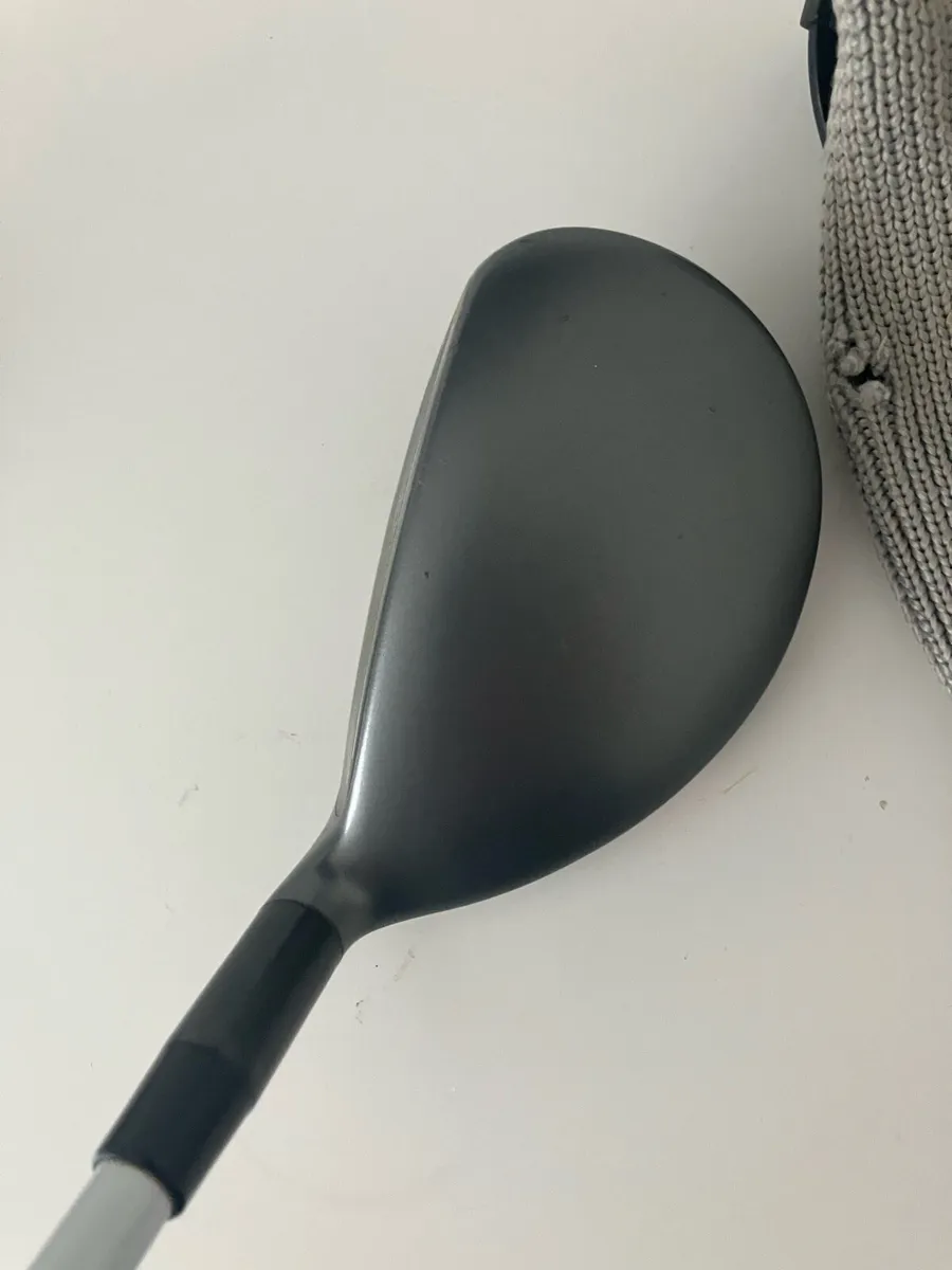 Callaway xhot 5 hybrid 28 degree reg shaft - Image 2